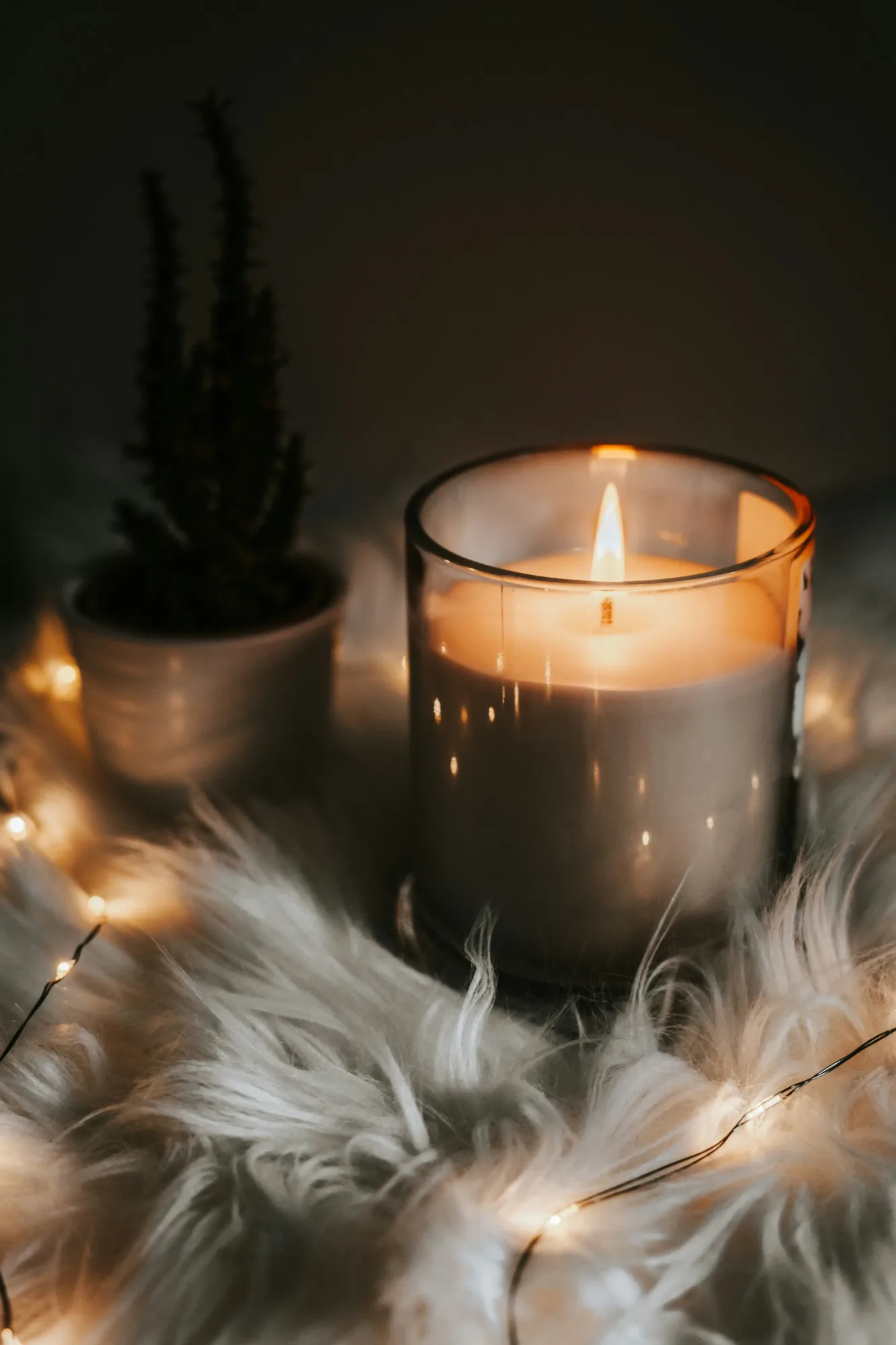 Hand-poured Feelgood luxury candles